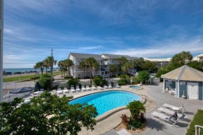 Summer Breeze Condo Steps Away from Private Pool